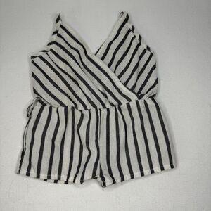 Bailey's Blossoms Baby Size 3-6M Months White Gray Striped Shorts Jumpsuit